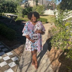 Meet your Posher, Ebony